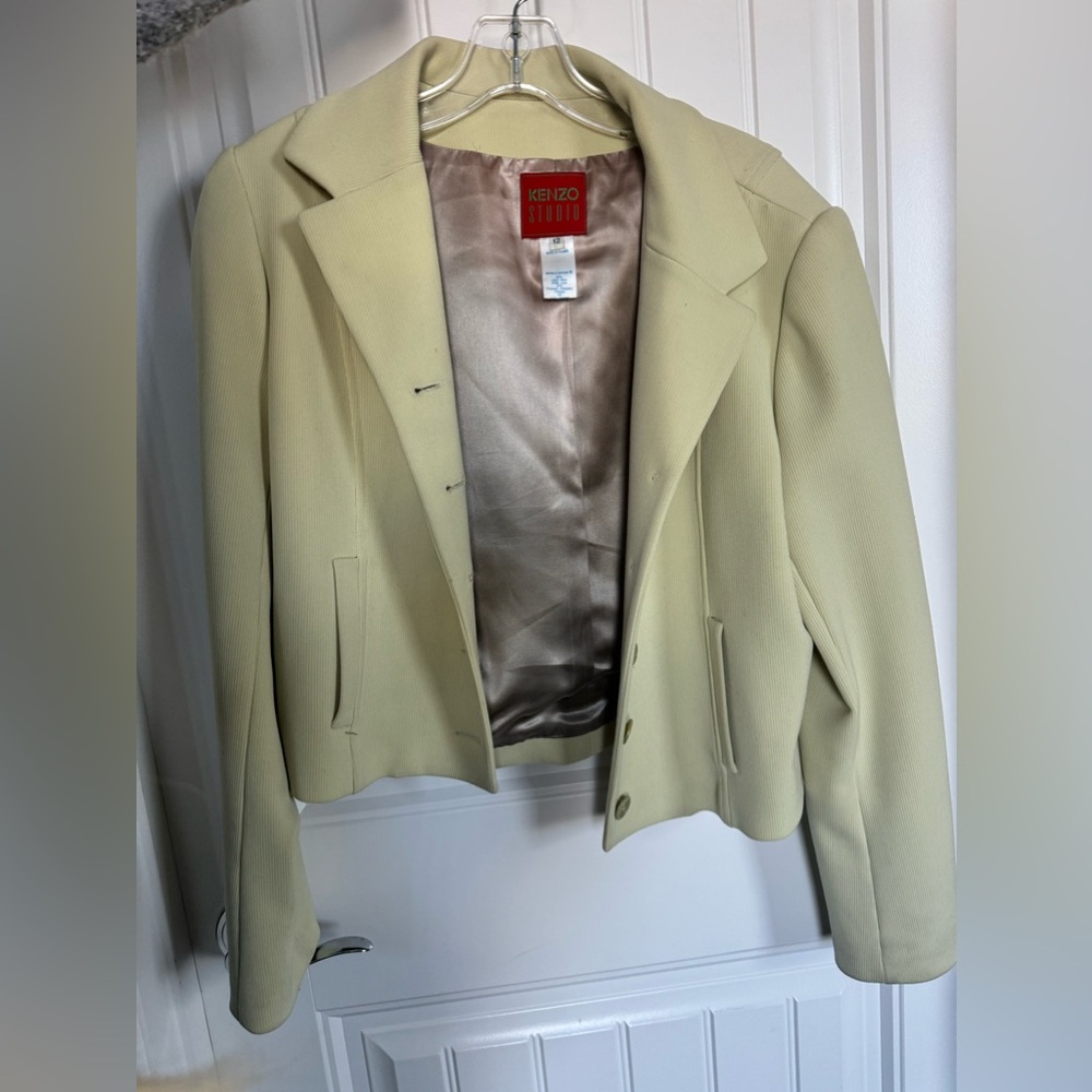 Pastel green blazer